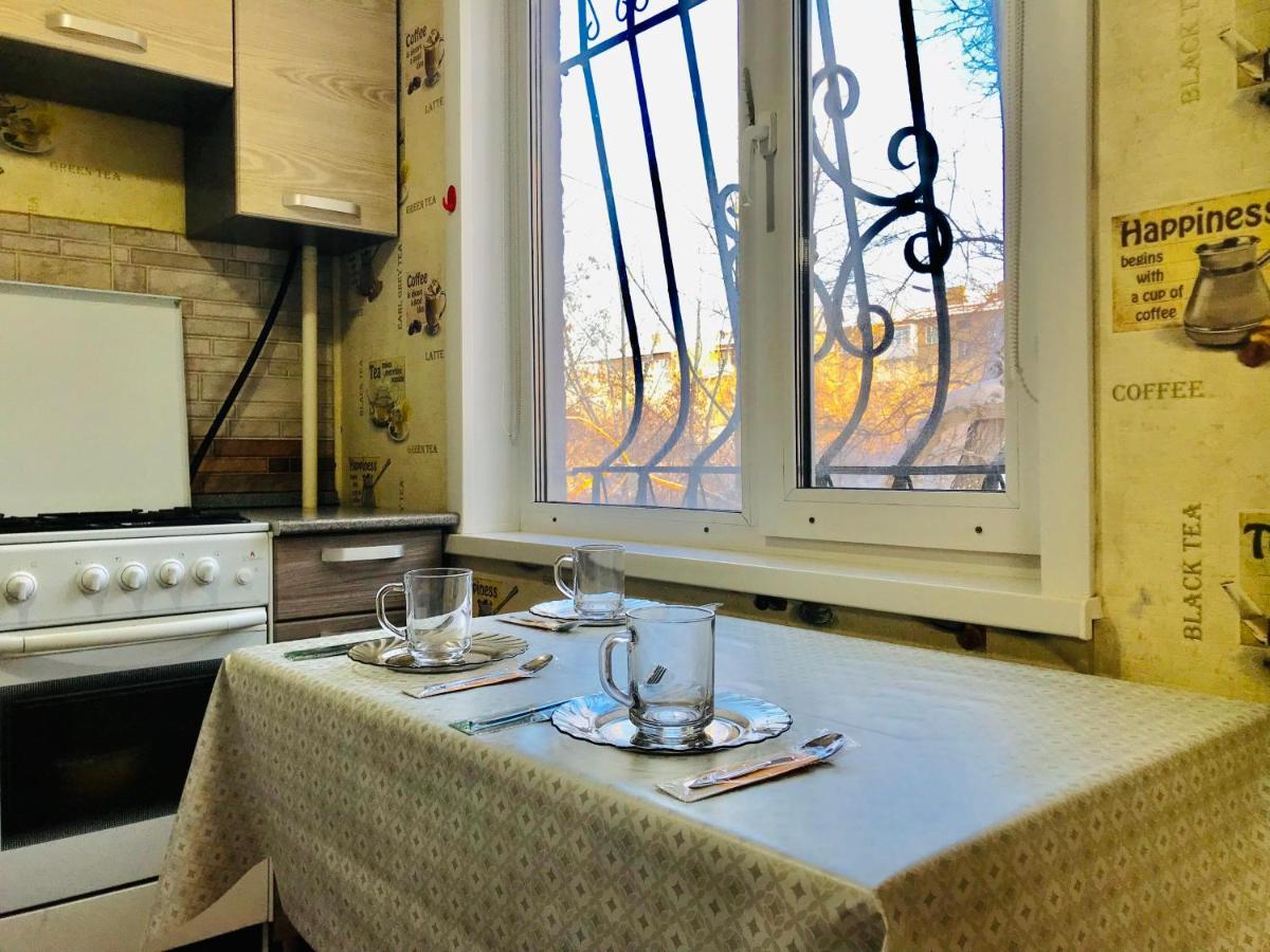 Apartaments In The City Center Karagandy Esterno foto