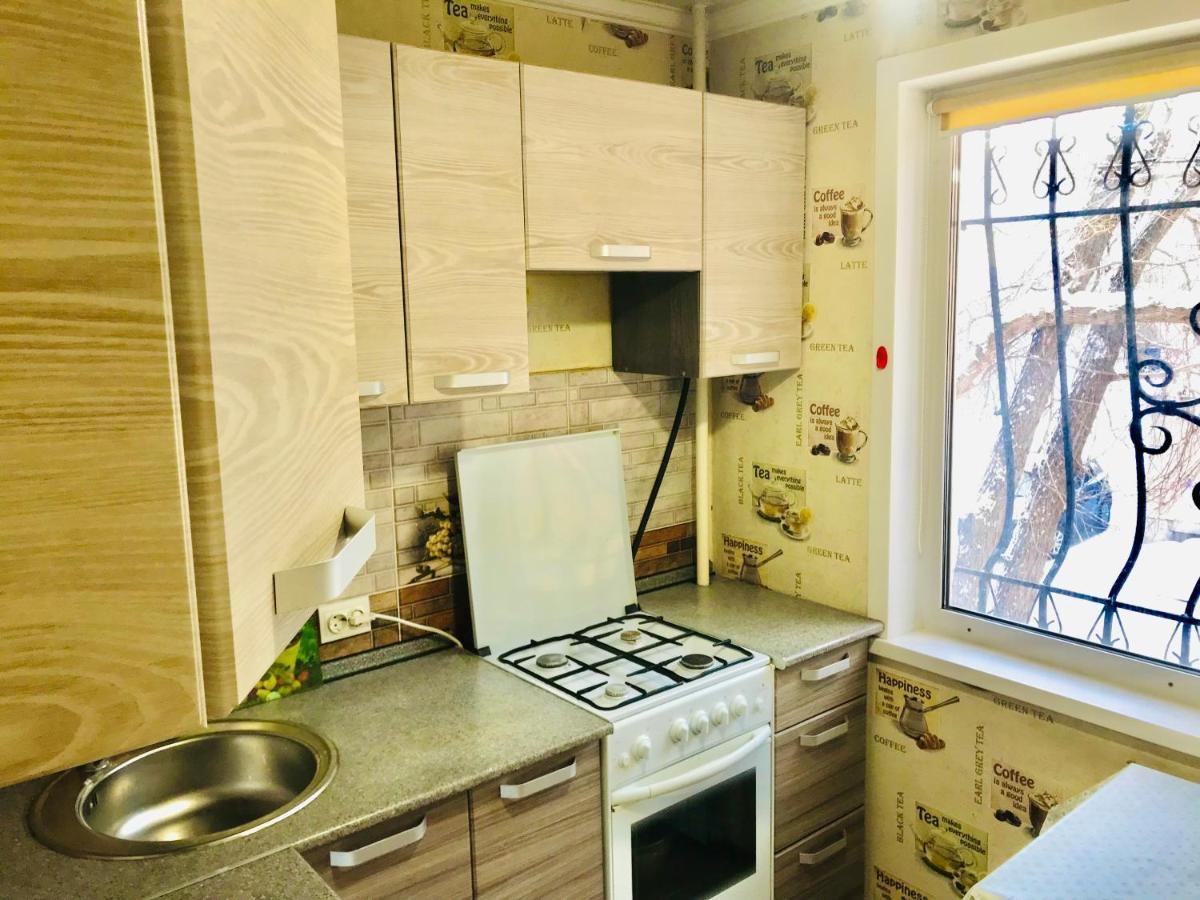 Apartaments In The City Center Karagandy Esterno foto